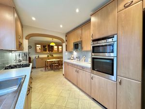 Photo 9- click for photo gallery